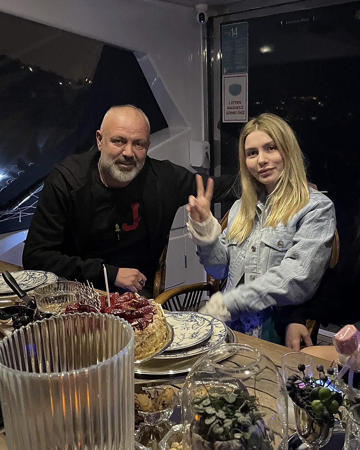 restoran ve yatta vip evlilik teklifi 132
